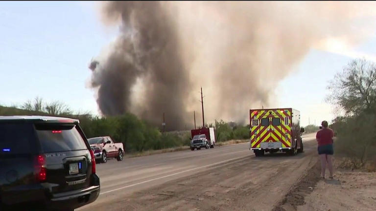 Landfill fire in Surprise sends heavy smoke across Loop 303 ...