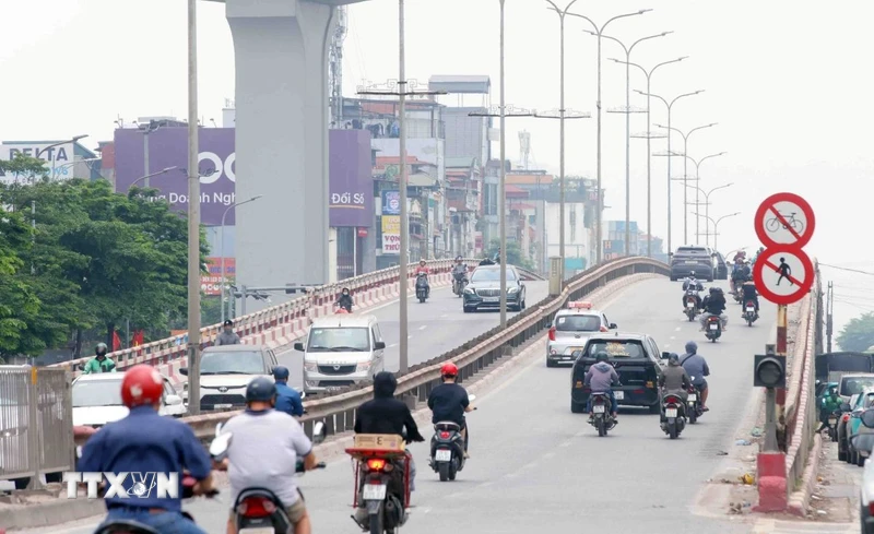 Giao thông Thủ đô ổn định ngày đầu nghỉ lễ Giỗ Tổ Hùng Vương