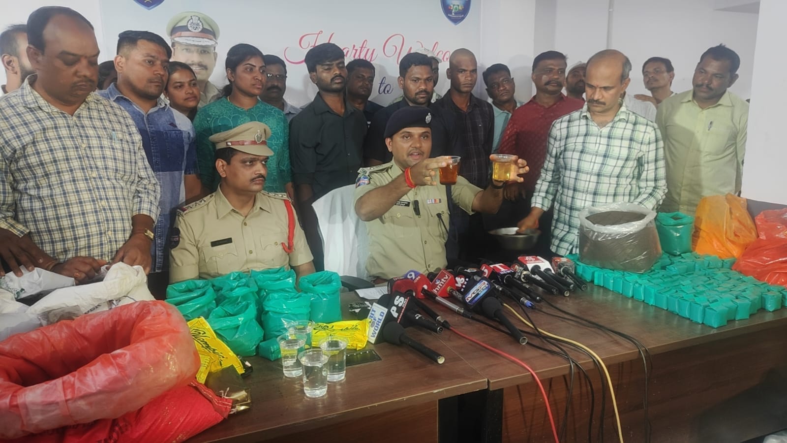 Not just paneer, an 'industry' of fake Eno, counterfeit Veet, used oil ...