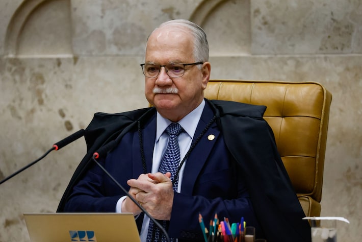 Fachin suspende decisão que proibia venda de bens do DF para cobrir rombo do Banco Master no BRB
