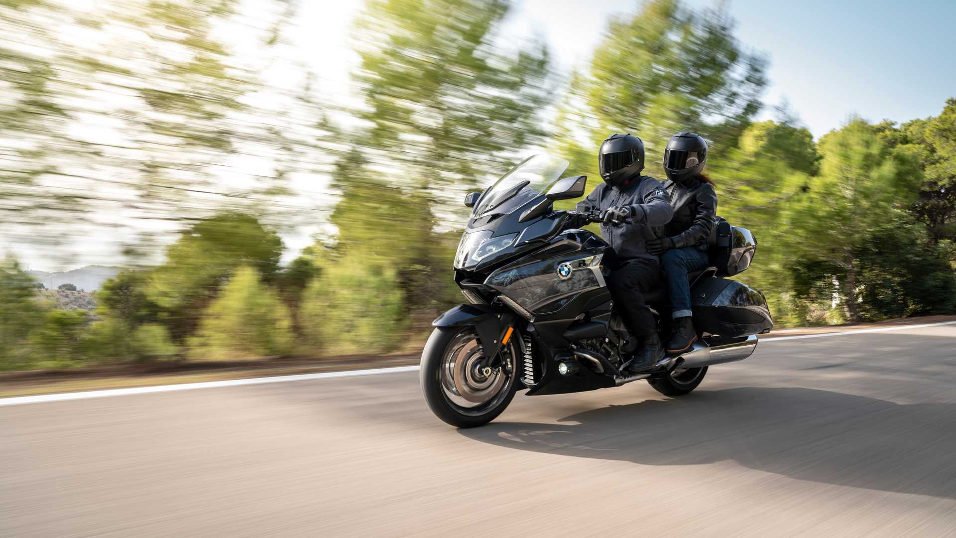 An action shot of the BMW K 1600 Grand America Option 719 Midnight cruising