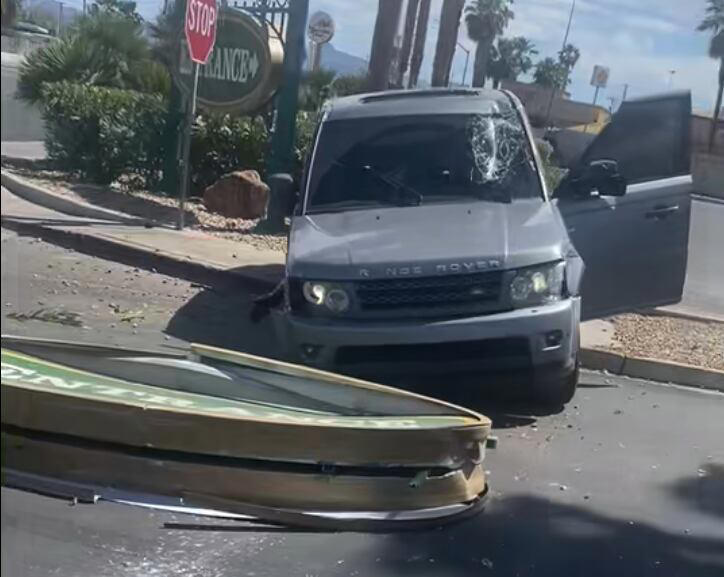 Suspect in custody after Las Vegas police chase ends in crash on ...
