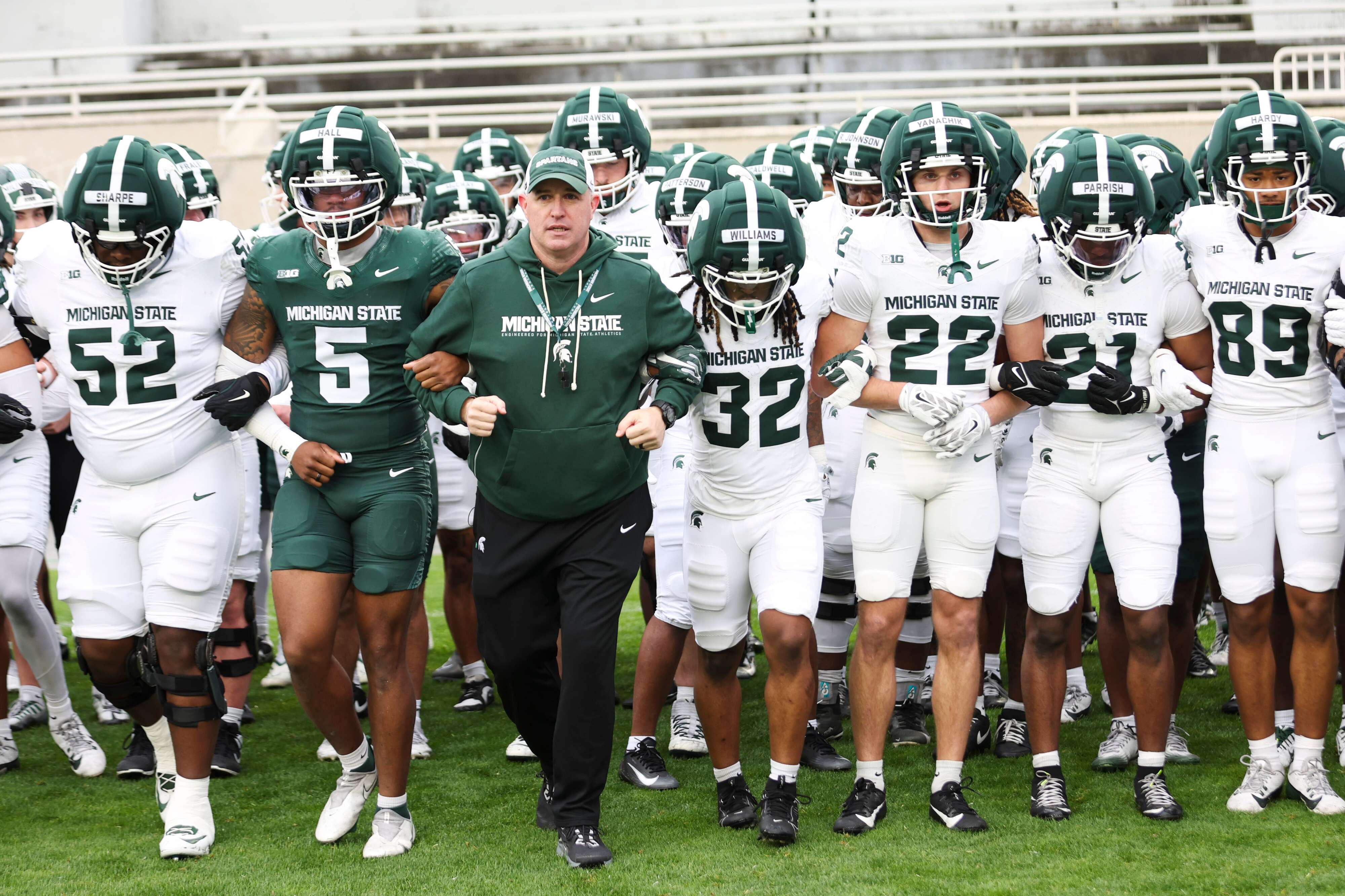 Michigan State beats out Big Ten rivals to land 4-star DL from Chicago
