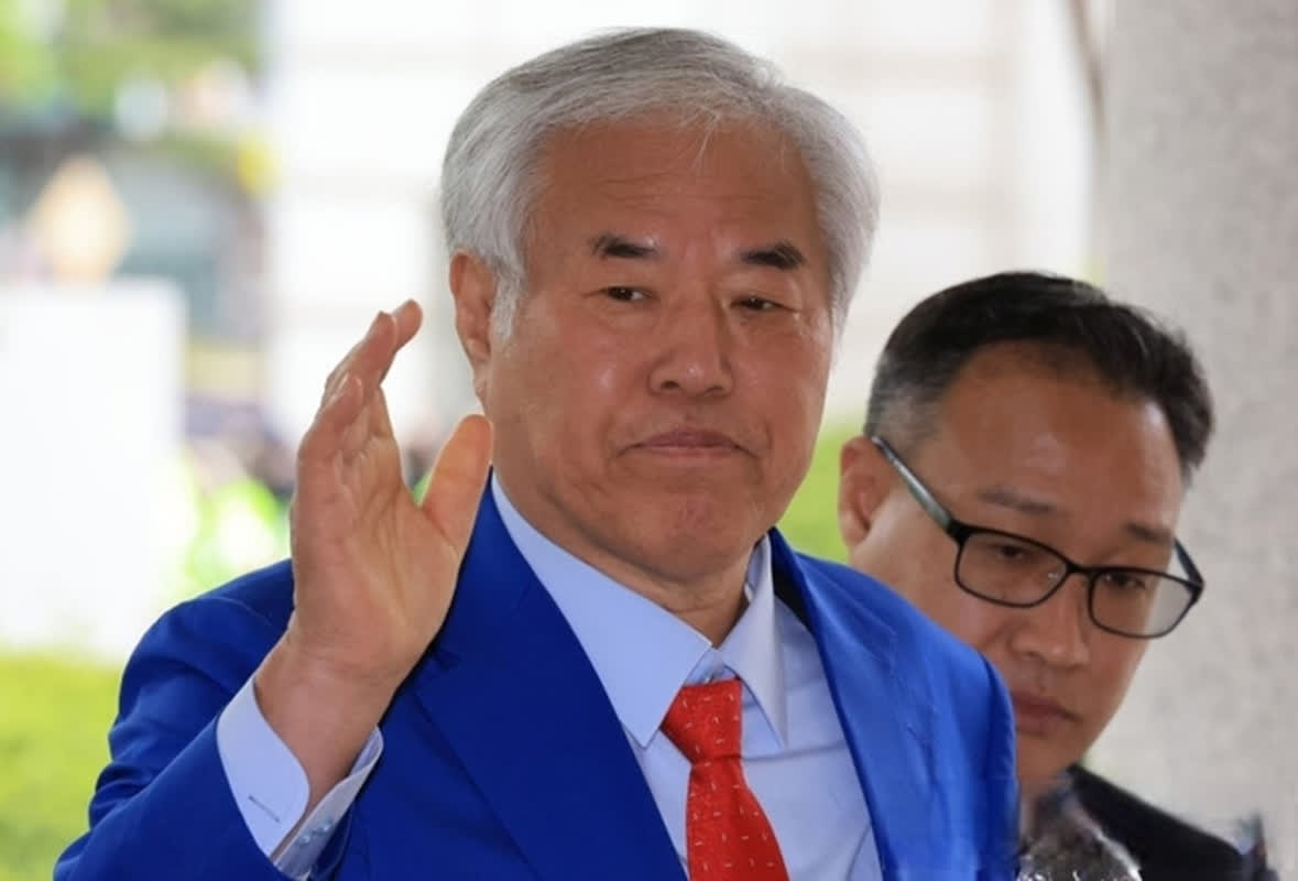 [오늘의 뉴스종합] 전광훈, 광화문 집회서 발언 이어가며 논란 지속, 우크라이나에 대한 러시아의 대규모 공격으로 사상자 발생, 국민의힘 대구 중구청장 공천 경선으로 변화