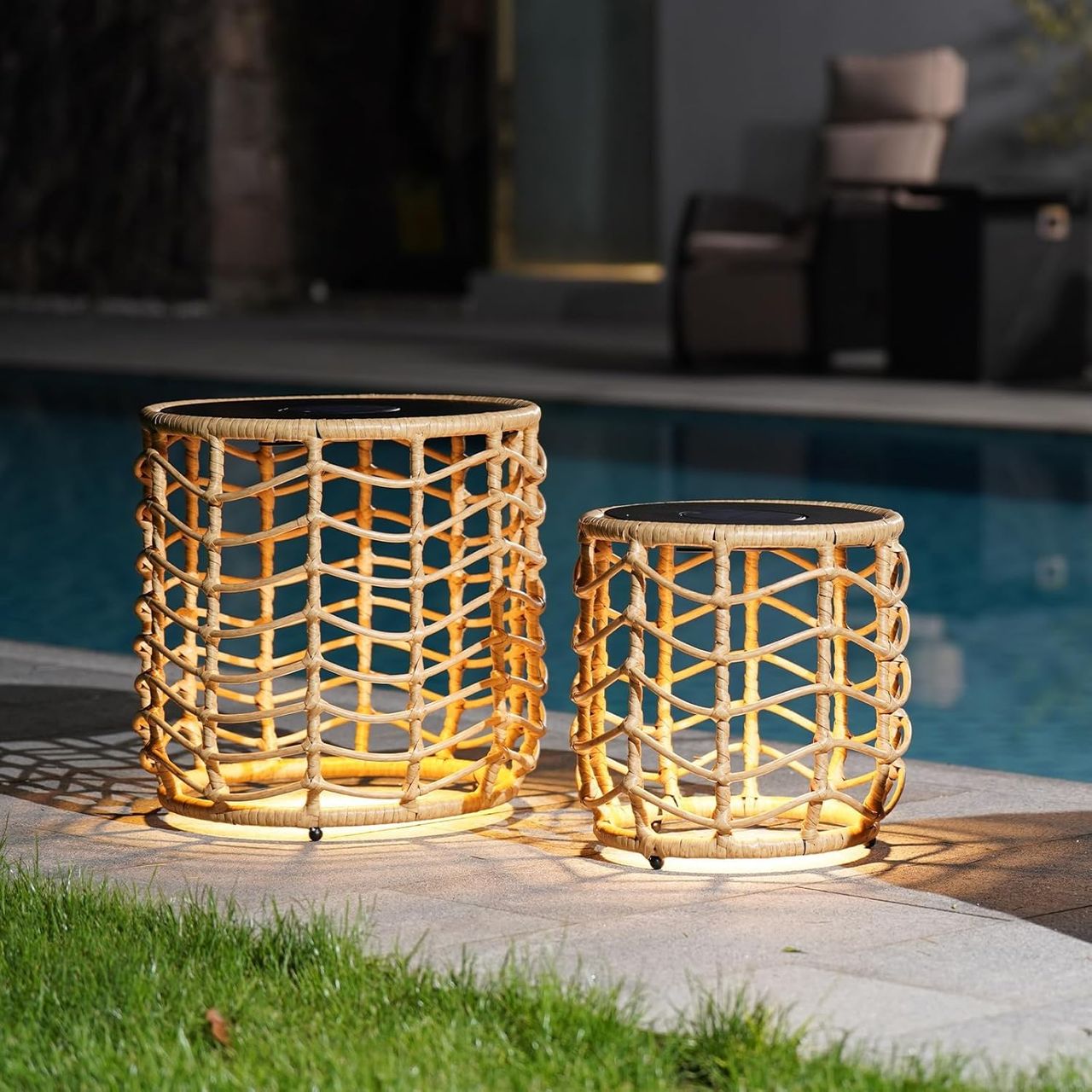 These outdoor solar tables are so, so clever