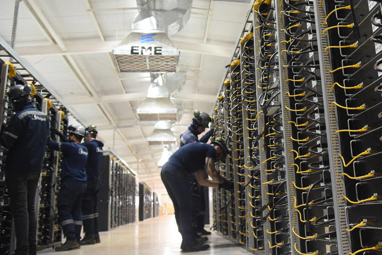 Strait of Hormuz is choking Bitcoin, not just oil, but there's a catch