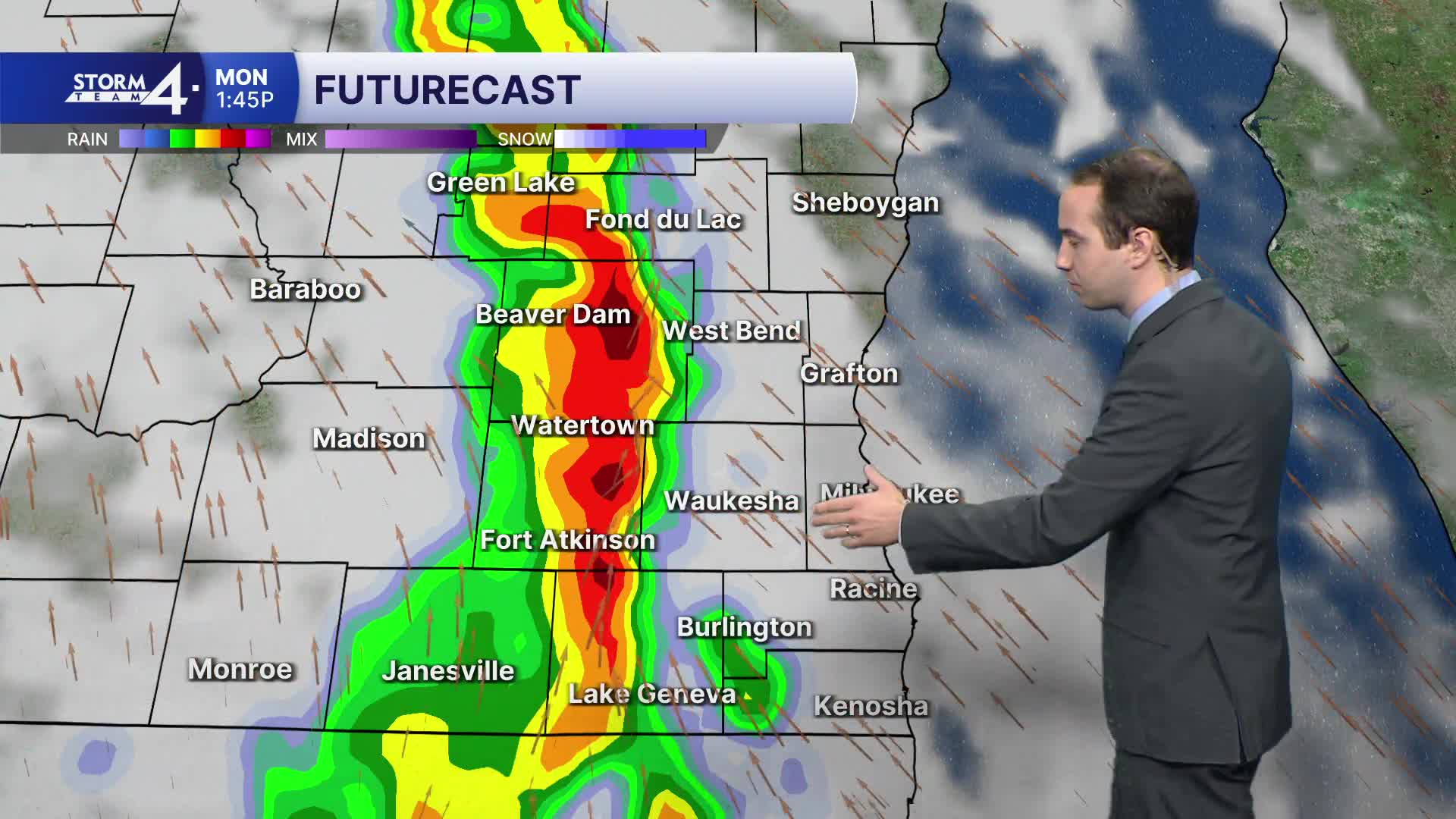 A nice weekend before storms Monday
