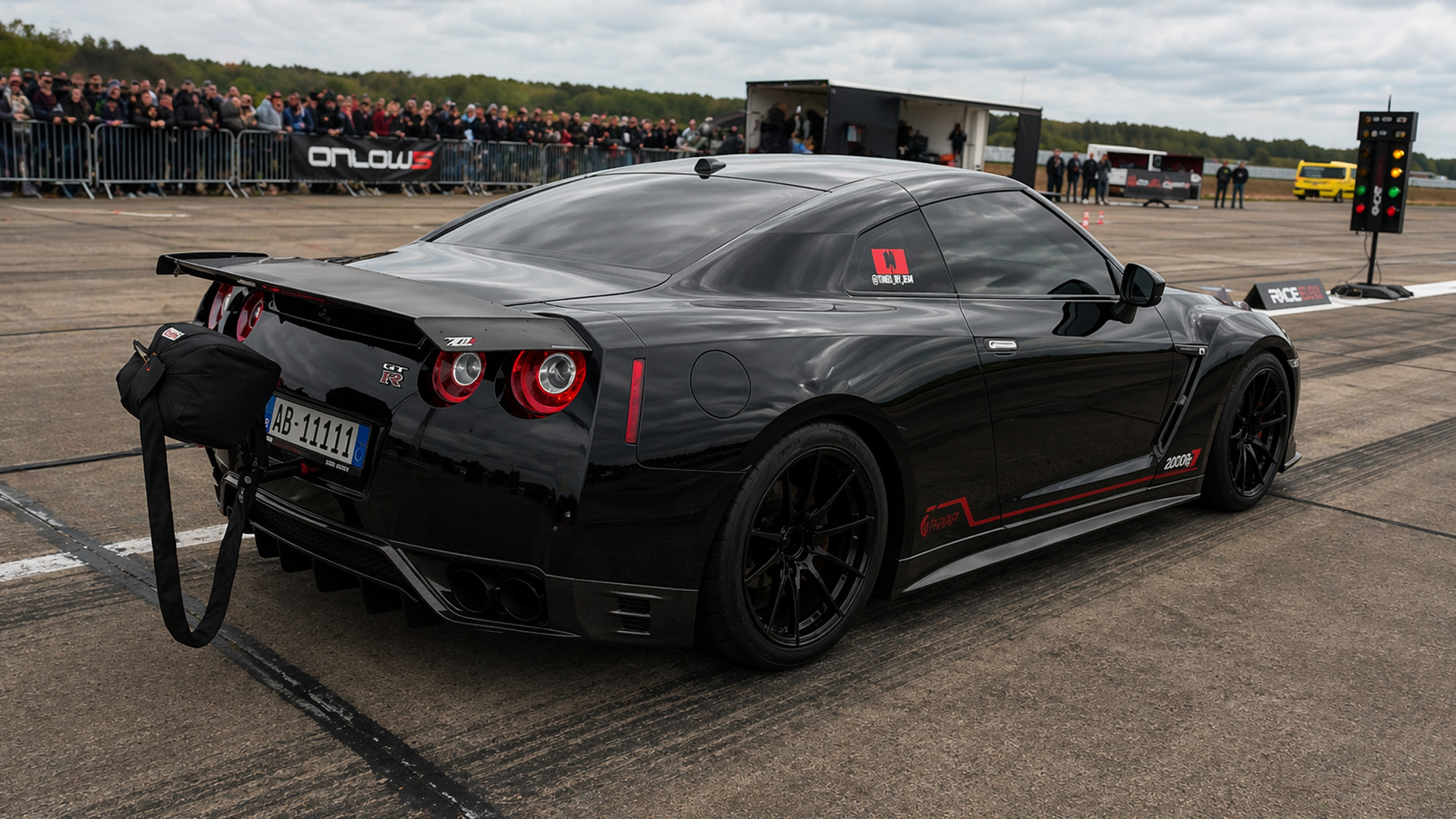 Nissan GT-R R35 Alpha 22x de 2000 HP para drag racing