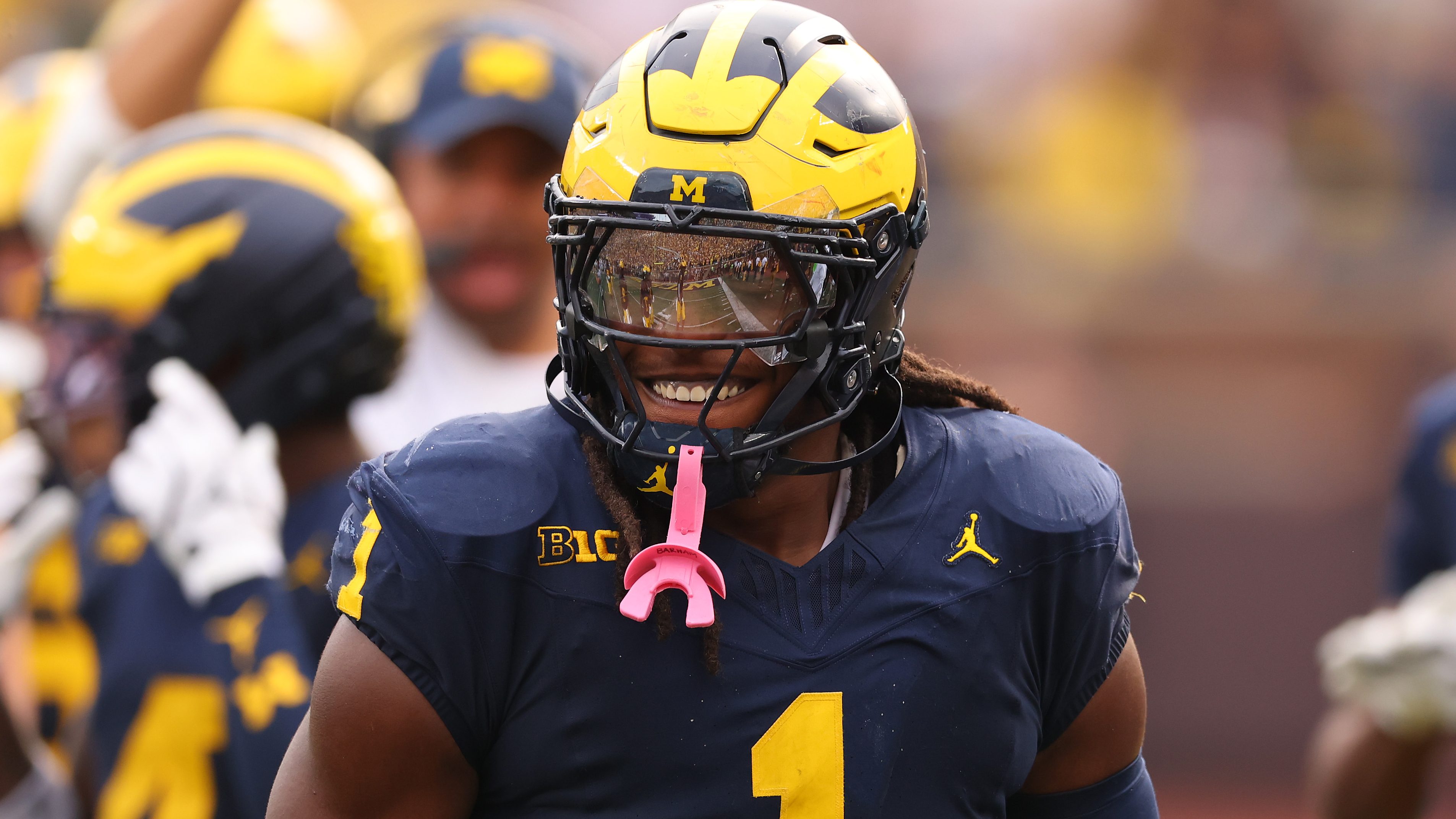 Los Cowboys seleccionan en el draft al ala defensiva Jaishawn Barham ...