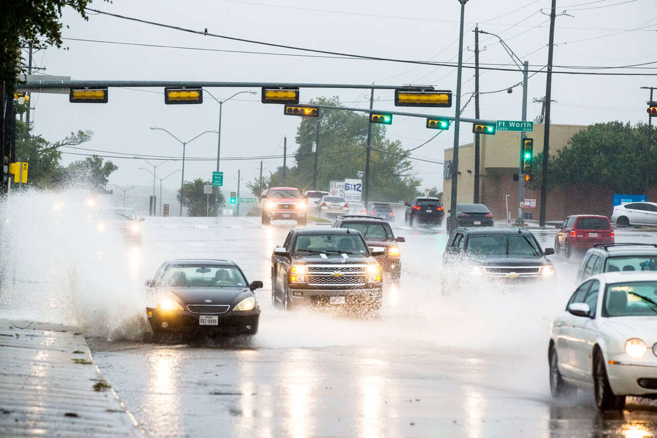 Saturday brings some sunshine and some rain to North Texas. Here's when
