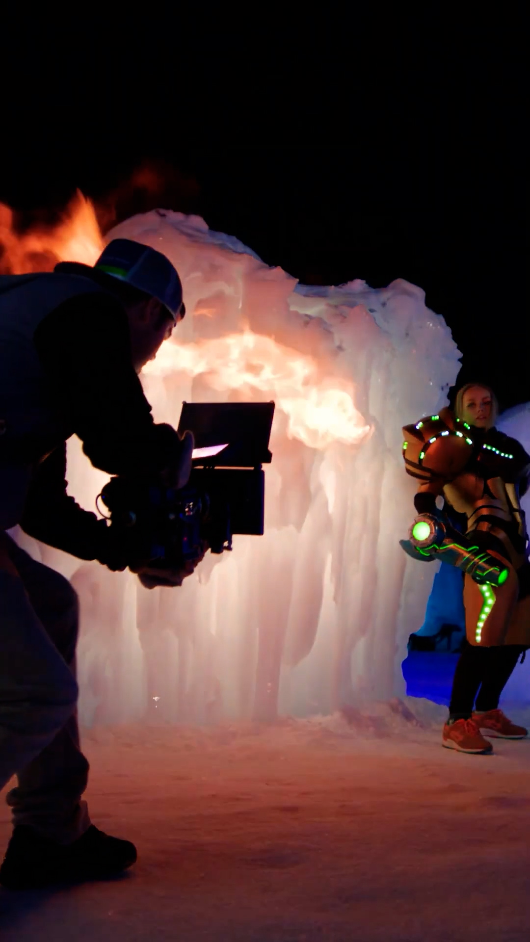 Inside the filming of this fire scene on set