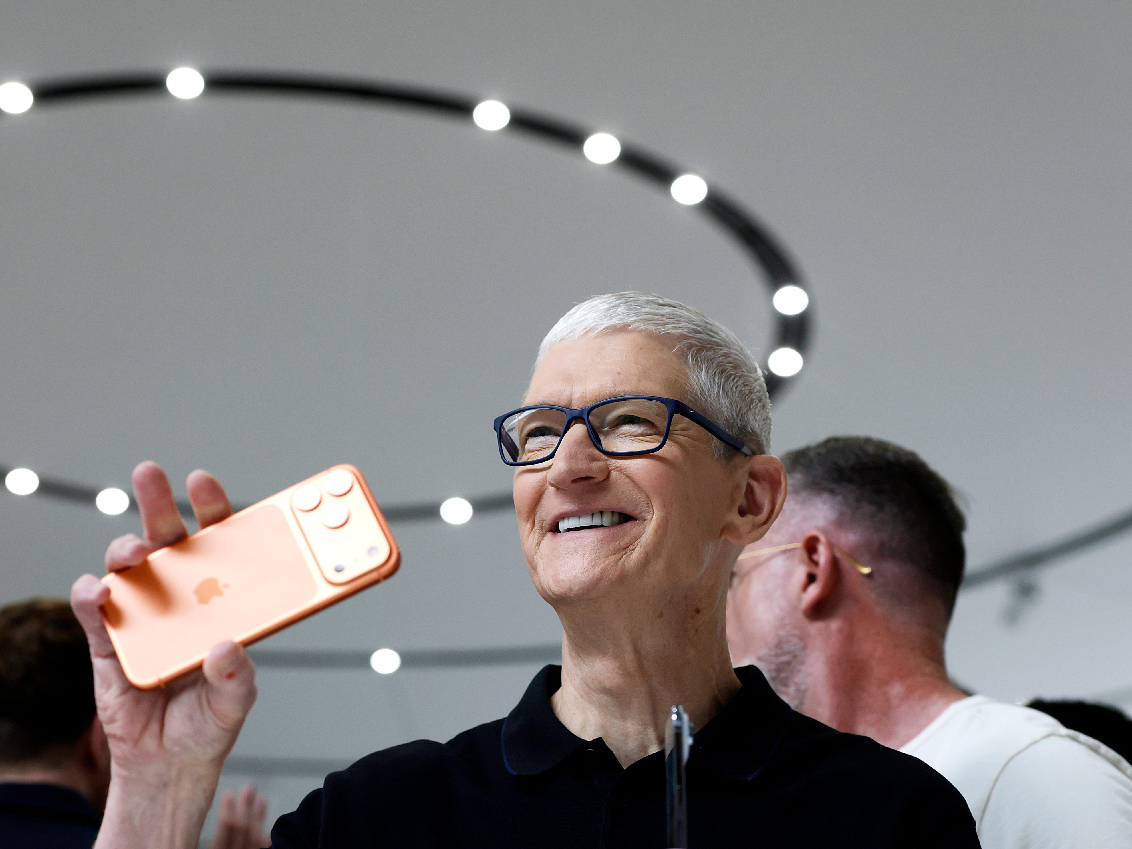 You can thank Tim Cook for the large iPhones