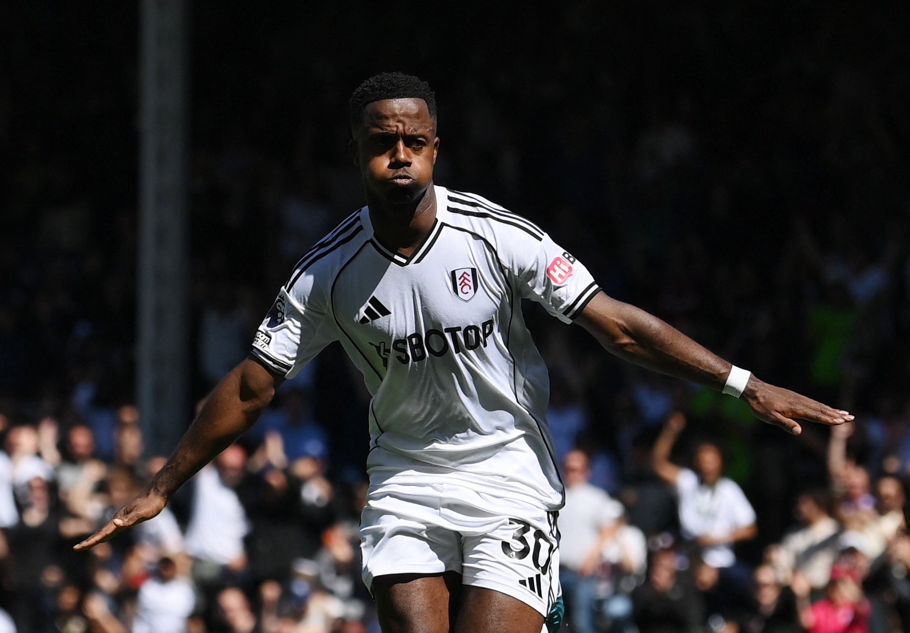 Fulham boost European hopes by beating Champions League-chasing Villa
