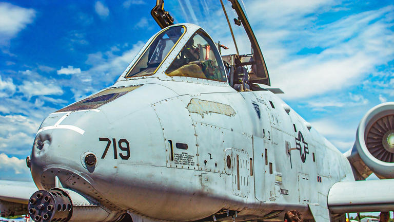 How the Fairchild Republic A-10 Warthog's unique design ensures pilot ...