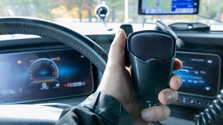 Are modern truckers still using CB radios?