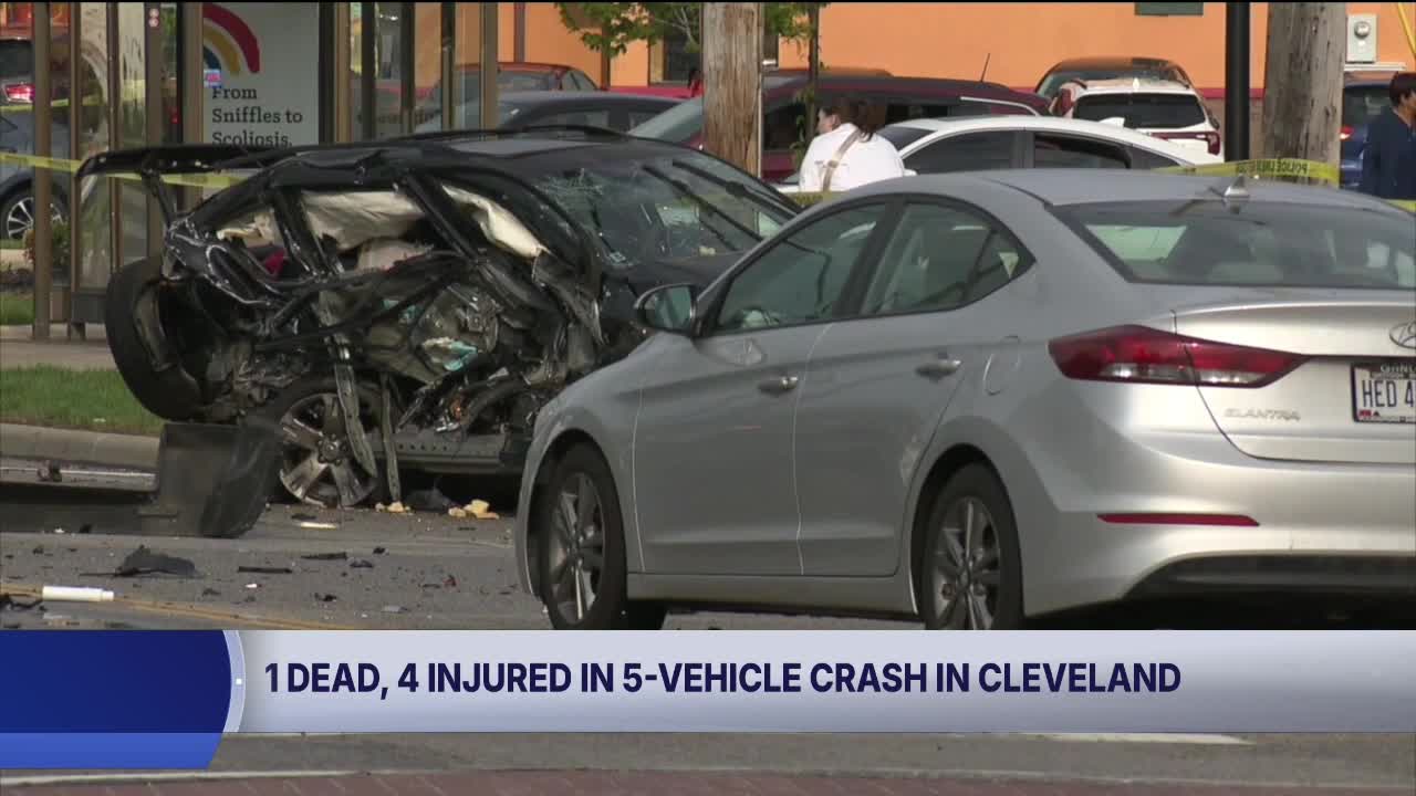 1 dead, 4 injured in 5-vehicle crash involving stolen car on Cleveland ...