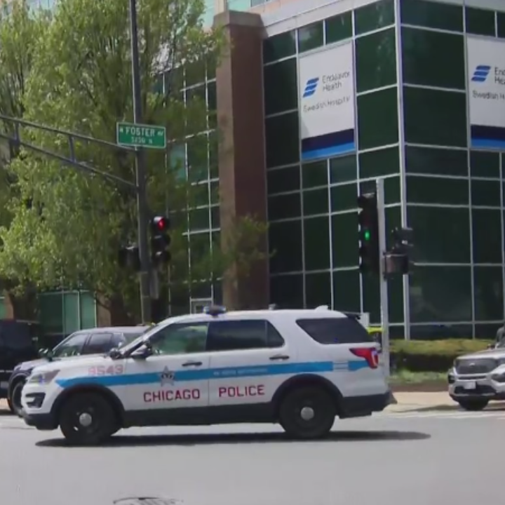 One Chicago police officer killed, second wounded in shooting at North ...