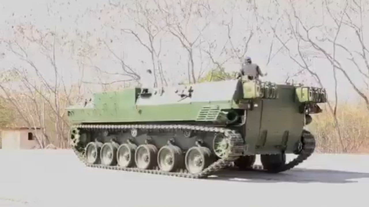 DRDO unveils Vikram VT21 armoured platform, boosting indigenous defence ...