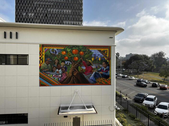 New mural celebrates labor, multicultural community around MacArthur Park