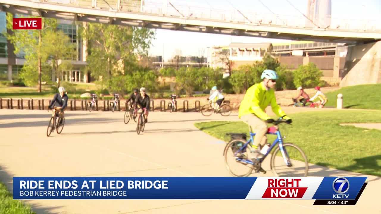 Bridge-to-bridge ride: Bellevue cyclists enjoy 40-mile bike ride ...