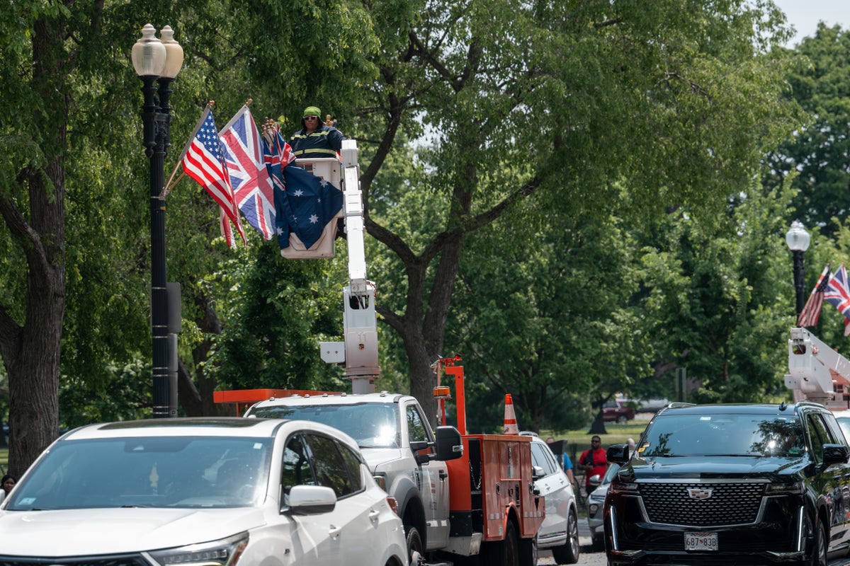 Washington installs the wrong flags ahead of the King’s US visit