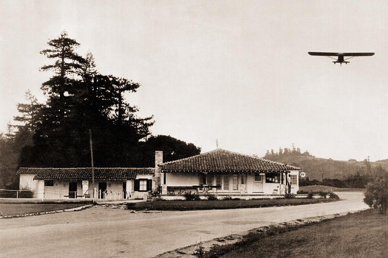 Focal point | Plane ready to land at golf course in Soquel