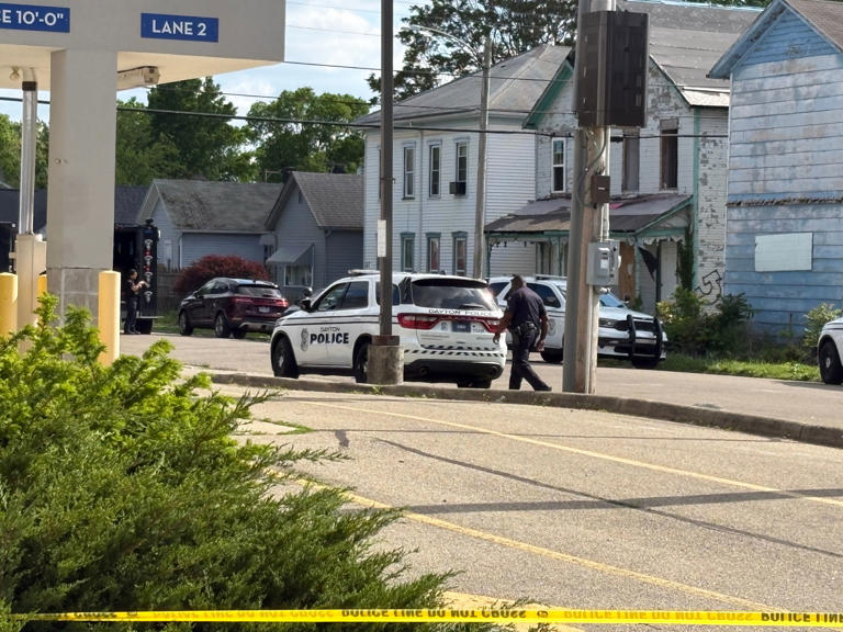 1 in custody after hours-long SWAT standoff in Dayton neighborhood