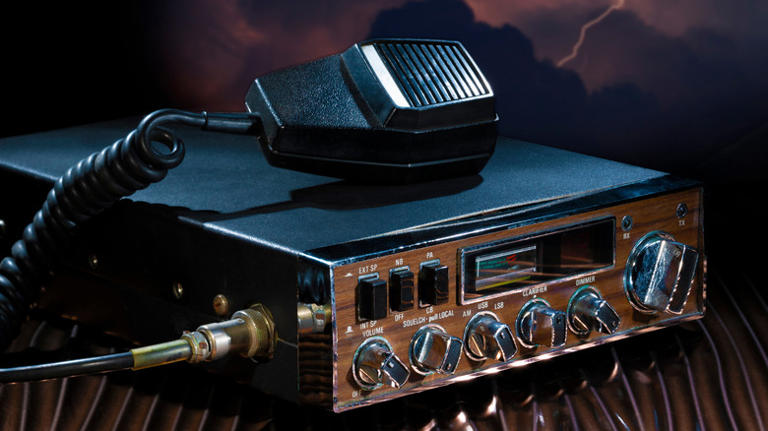 Are modern truckers still using CB radios?