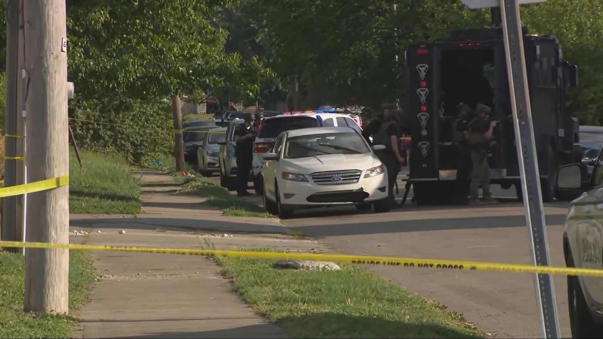 1 in custody after hours-long SWAT standoff in Dayton neighborhood