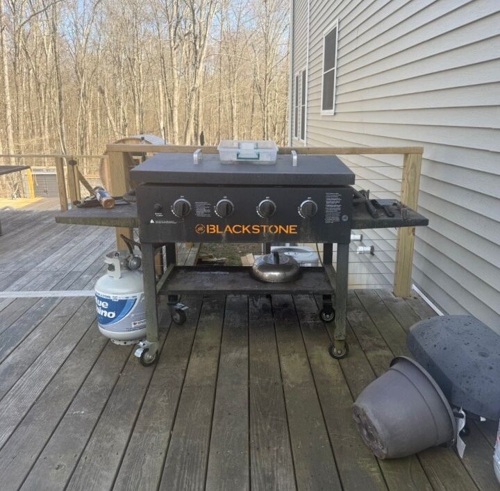 DIY outdoor kitchen