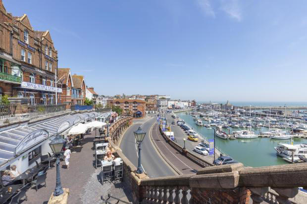 The historic seaside town near London named among UK’s best pub towns ...