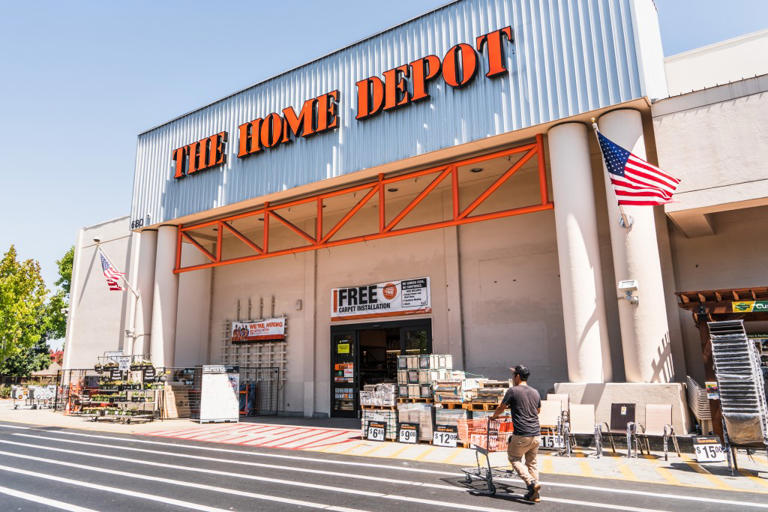 Florida Home Depot manager arrested for allegedly dishing out $4M in ...