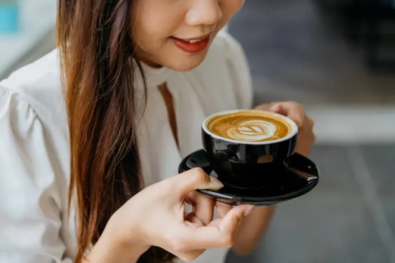 Những lầm tưởng và sự thật về caffeine mà nhiều người không biết
