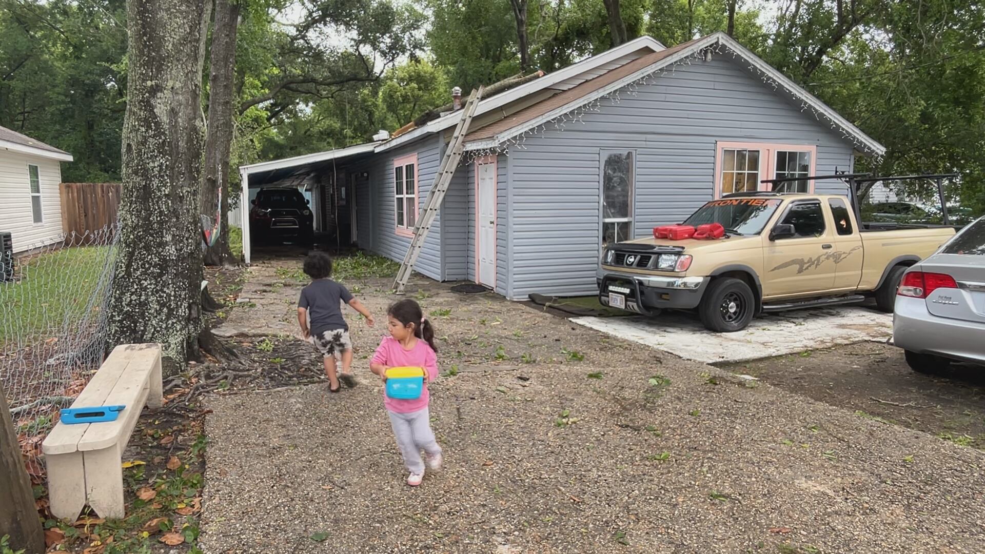 Families on Railroad St. deal with aftermath of early-morning Gulfport ...