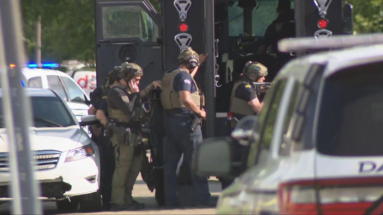 1 in custody after hours-long SWAT standoff in Dayton neighborhood