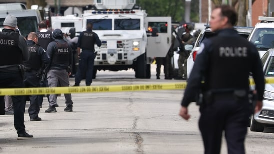 Chicago hospital shooting: What we know about officer killed in line of ...