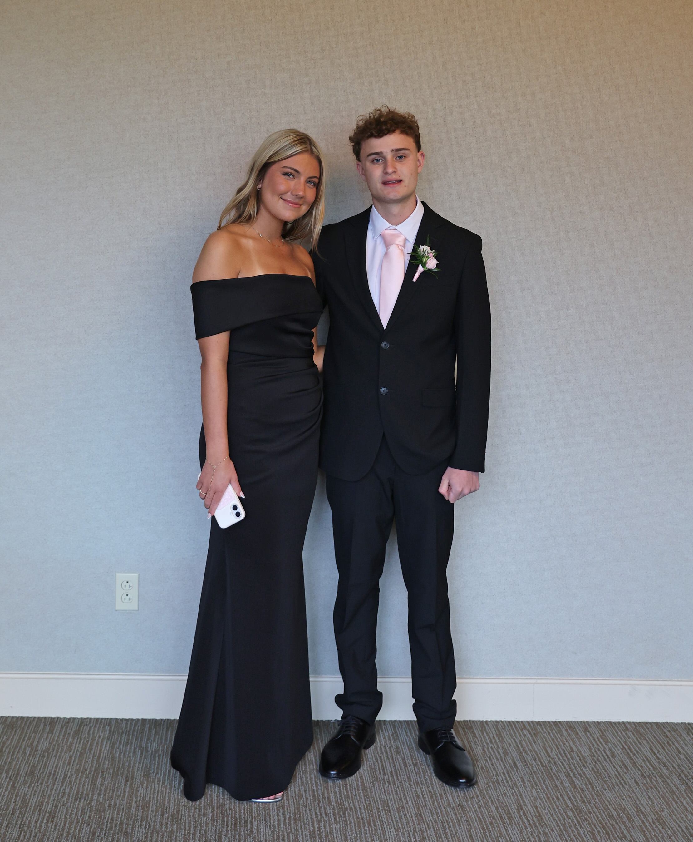 Prom 2026: Aurora students follow the yellow brick road all the way to ...