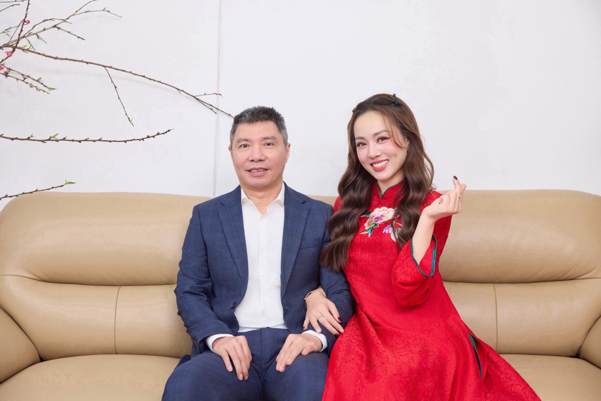 Vợ NSND Công Lý lên tiếng khi bị nói không có con thì sớm muộn cũng chia tay