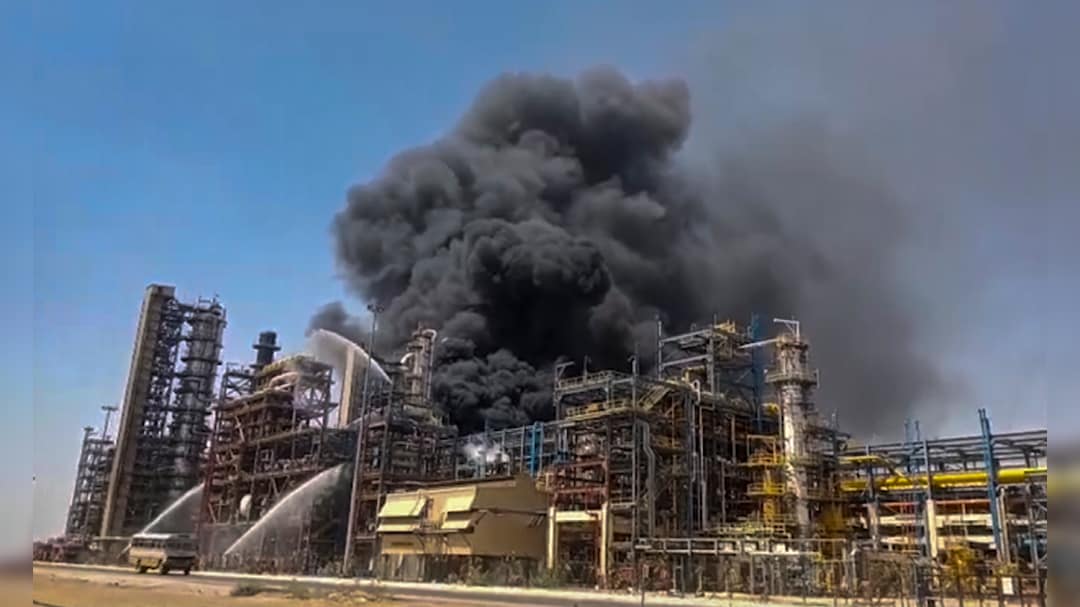 HPCL says leak likely caused refinery fire; CDU restart seen by mid-May