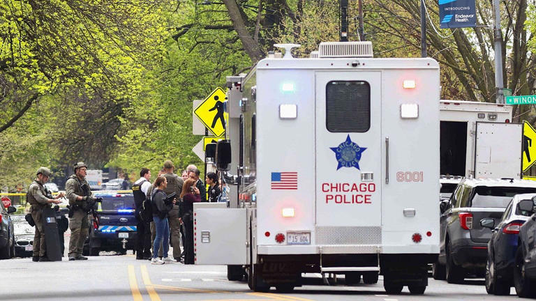 Officer killed, another critically injured in Chicago hospital shooting
