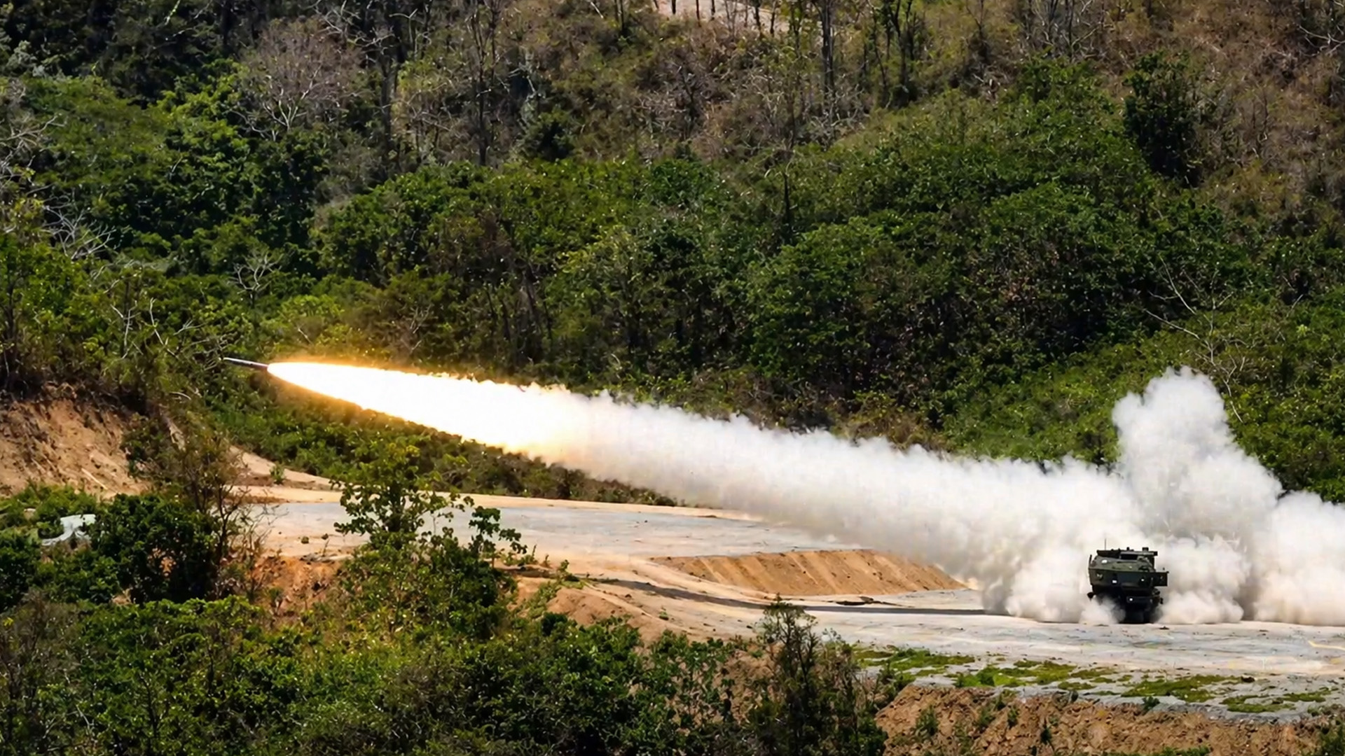 HIMARS strike highlights US and allied training exercise