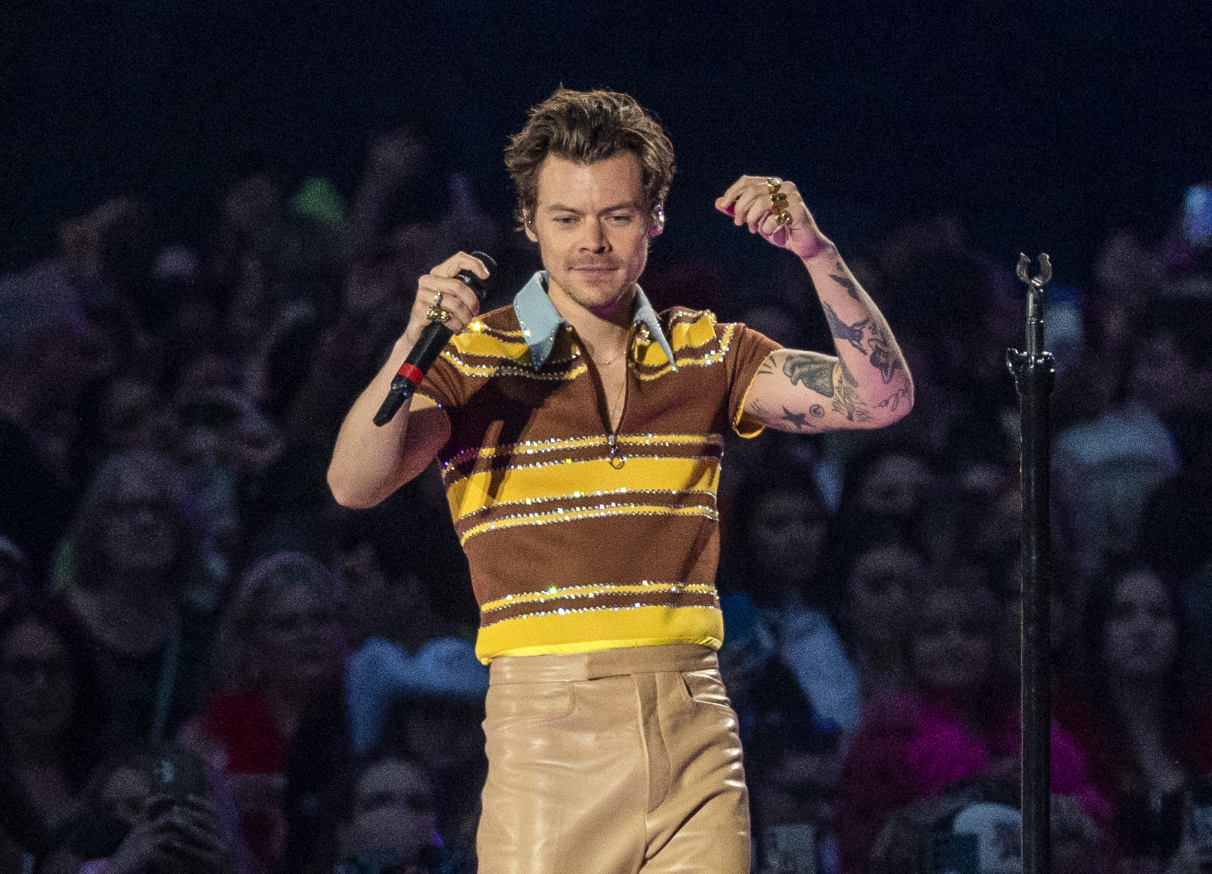Harry Styles trapt gloednieuwe tour af in Amsterdam: alles over zijn