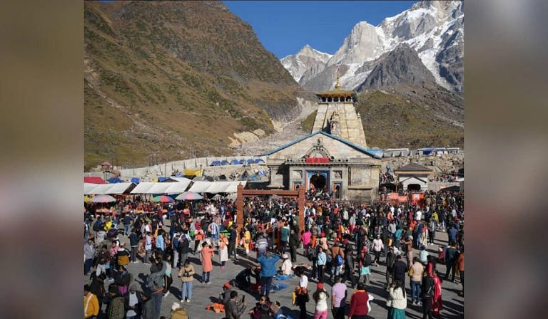 Char Dham yatra witnesses massive footfall, over 2.5 lakh pilgrims ...