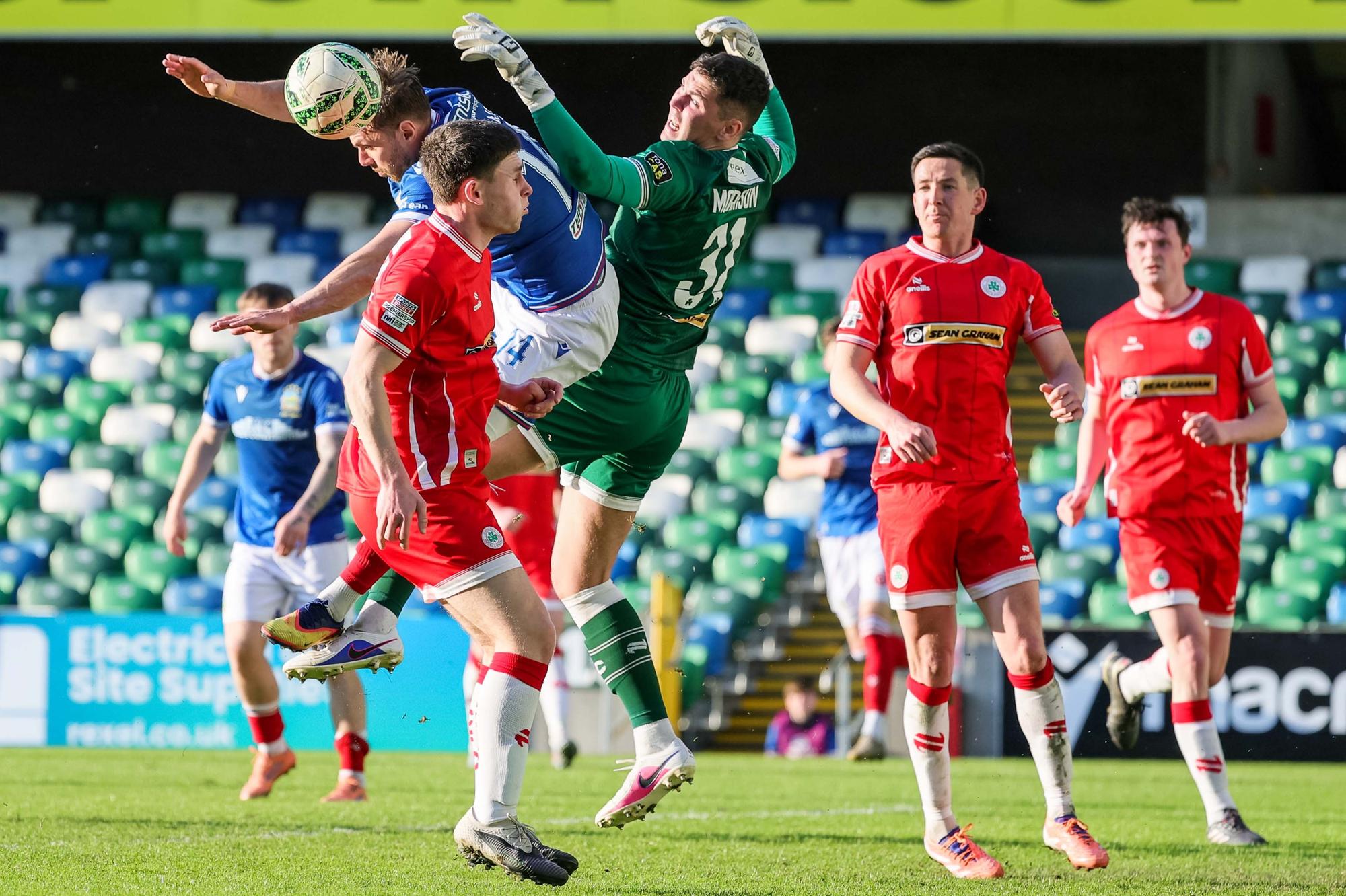 'We were really, really poor' - David Healy pain game as home loss to ...