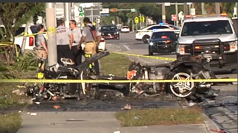 Choque violento deja tres heridos en Opa-locka; el auto quedó destruido