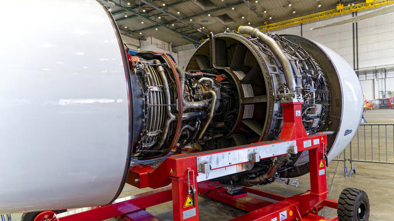 What is the most popular jet engine and why is it found on so many planes?
