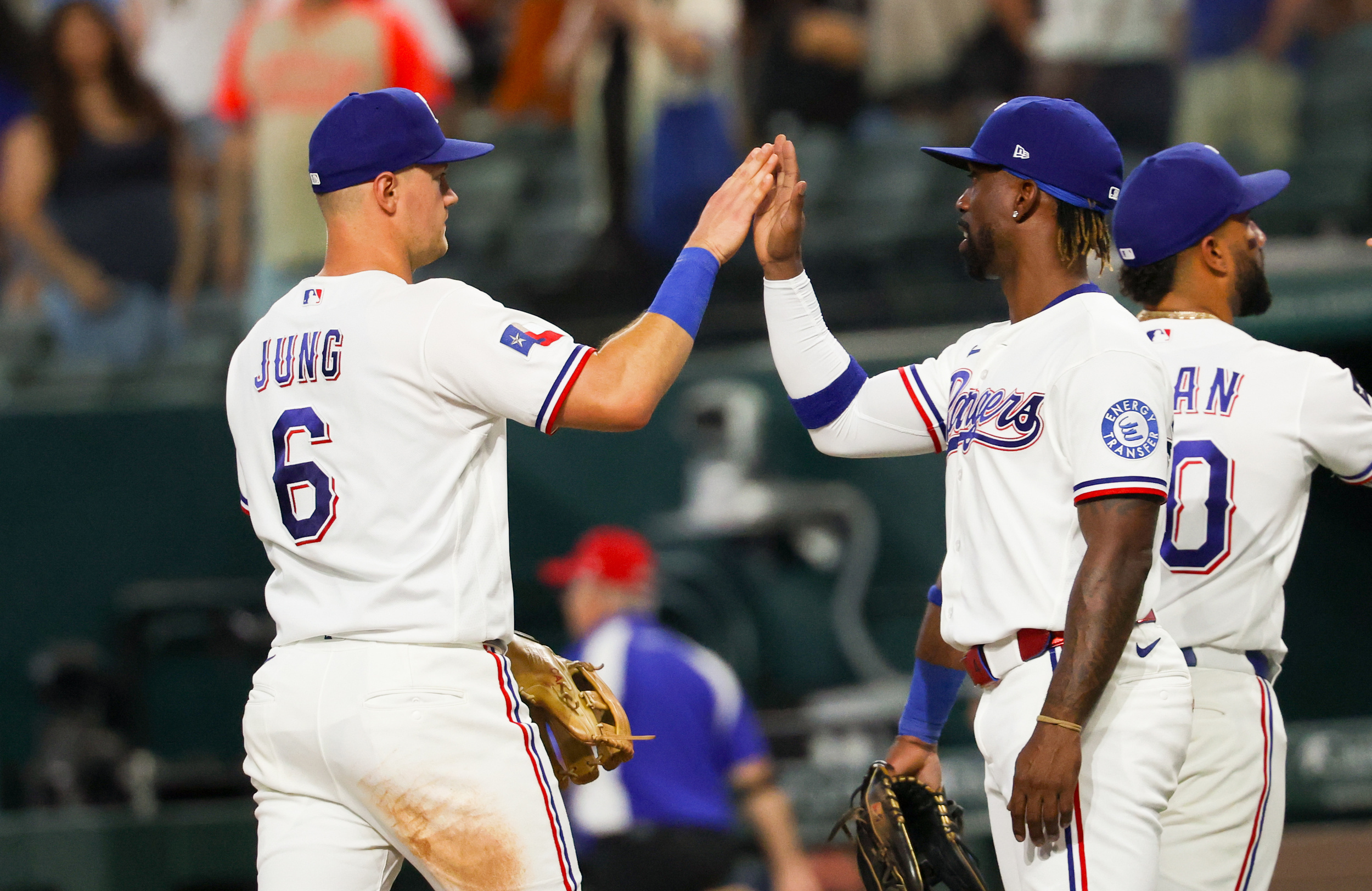 A’s blow three-run lead, lose 4-3 as Rangers pull even atop AL West