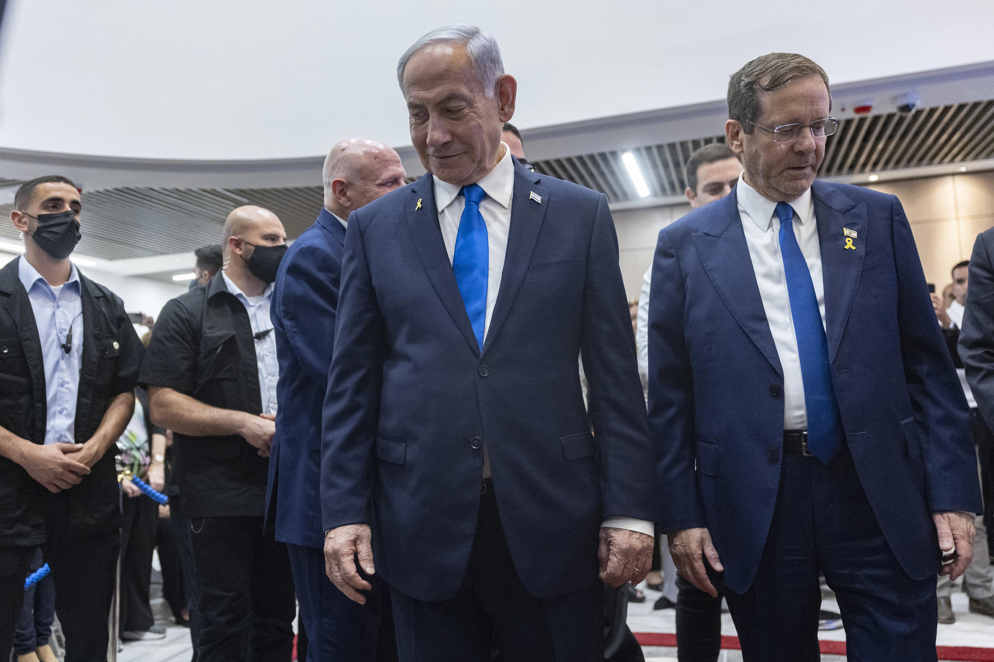 Herzog not planning to pardon Netanyahu soon, pushing for plea deal