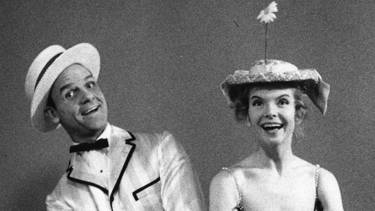 Legendary 'Oklahoma!' actress and last surviving original cast member ...