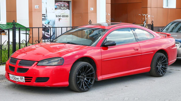 The old-school Dodge Stratus R/T coupe has a bigger fan base than you'd ...